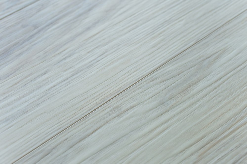 Замковая ПВХ плитка "Art Tile" Клён Жемчужный (1220*152*5 мм) — купить в Уссурийске