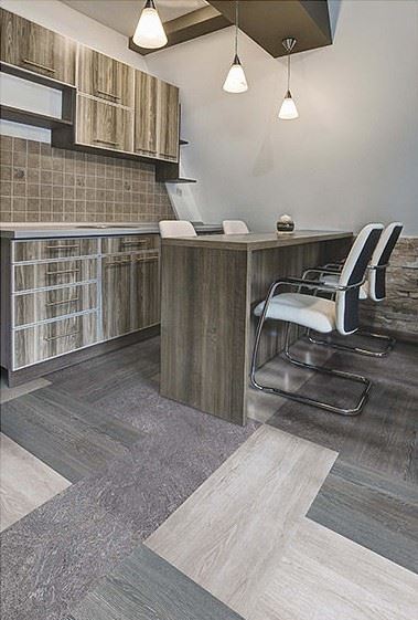 Плитка ПВХ "Tarkett" New Age Serenity (914,4*101,6*2,1 мм) — купить в Уссурийске