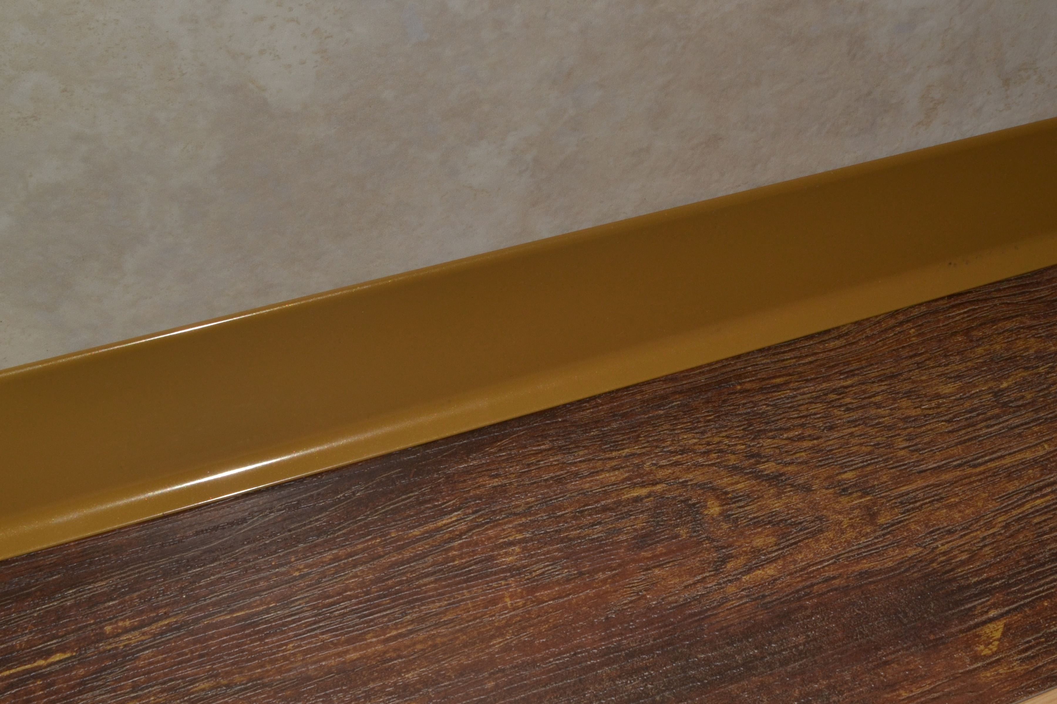 Плинтус алюминиевый L-образный золотой (2500*11*60 мм) — купить в Уссурийске